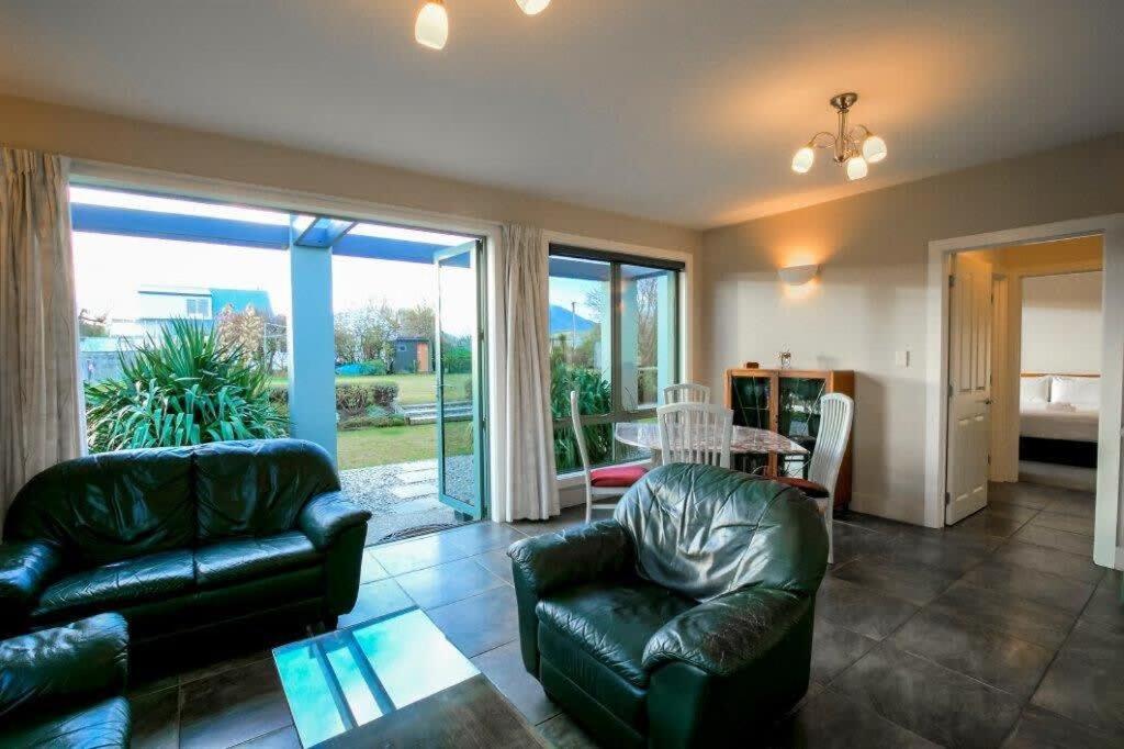 Apartmán Cosy On Kingston Albert Town Exteriér fotografie